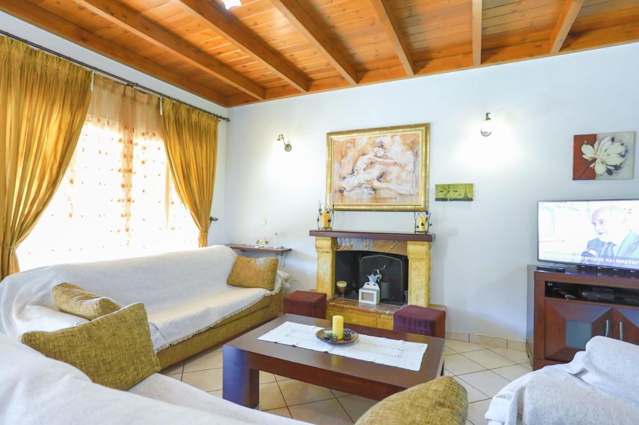 Villa Chrisdina Nymfai ภายนอก รูปภาพ