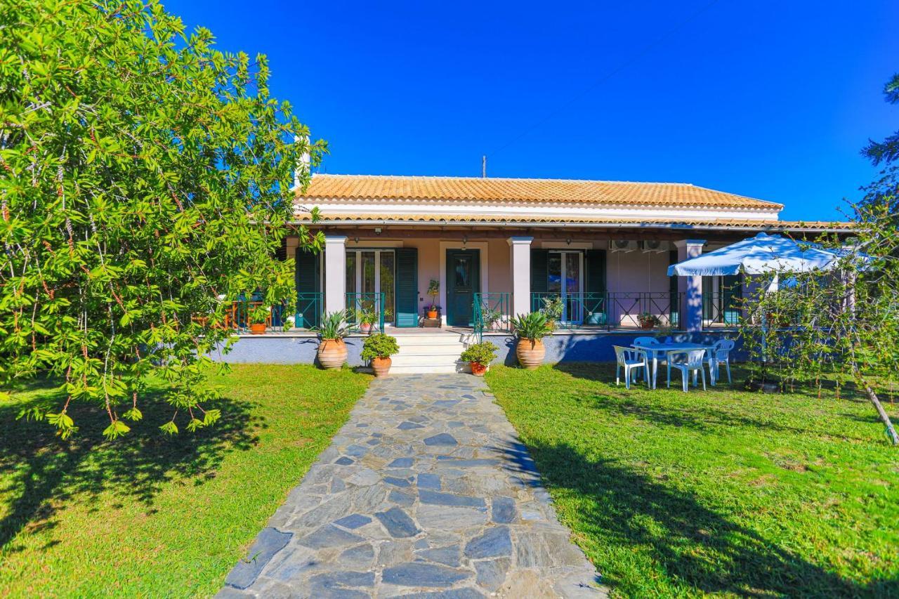 Villa Chrisdina Nymfai ภายนอก รูปภาพ